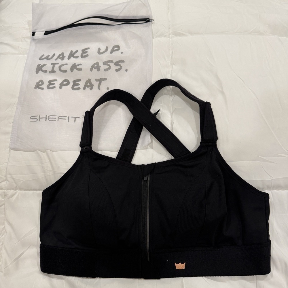 SHEFIT NWOT Ultimate Sports Bra Black Size Medium High Impact Front Zip Wash Bag